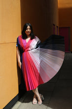 Load image into Gallery viewer, CHROMA V TOP