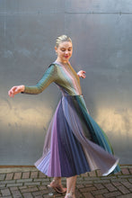 Load image into Gallery viewer, MINERAL LONG SLEEVE TOP