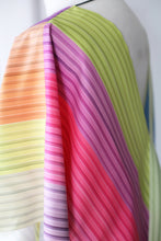 Load image into Gallery viewer, PASTEL V TOP