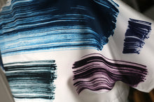 Load image into Gallery viewer, SAMPLE SALE - BRUSHSTROKE PRINT TOP

