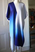 Load image into Gallery viewer, SAMPLE SALE | SKY V DRESS
