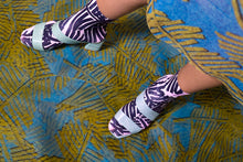 Load image into Gallery viewer, DUSK PALM SOCKS
